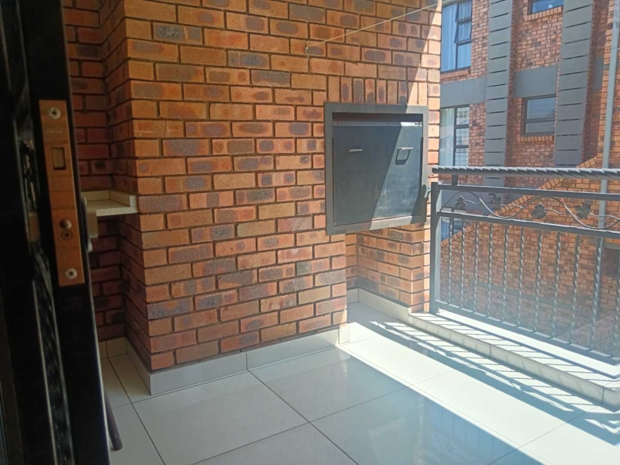 2 Bedroom Property for Sale in Ravenswood Gauteng