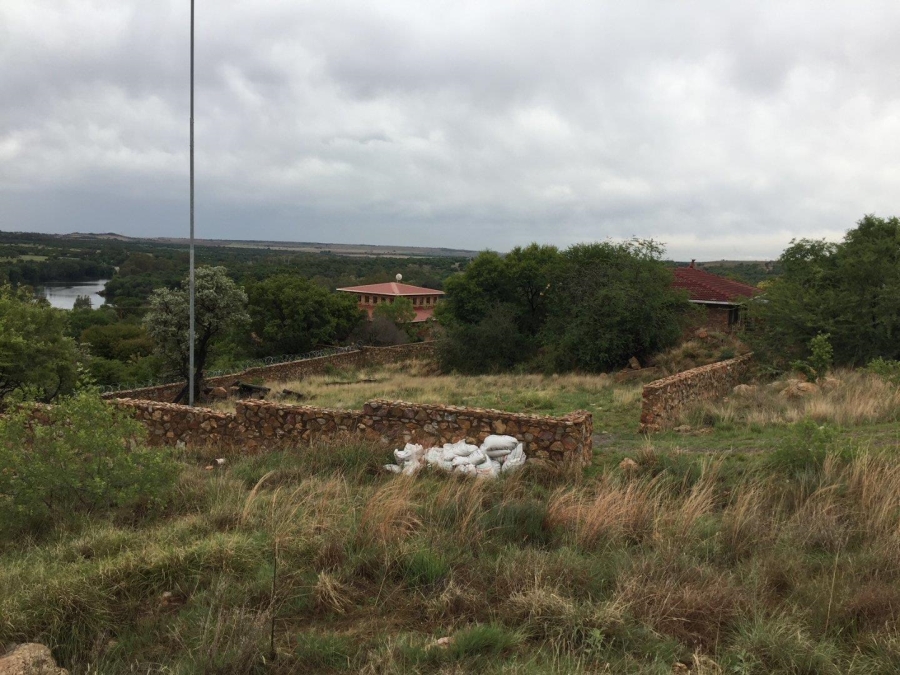 0 Bedroom Property for Sale in Vaaloewer Gauteng