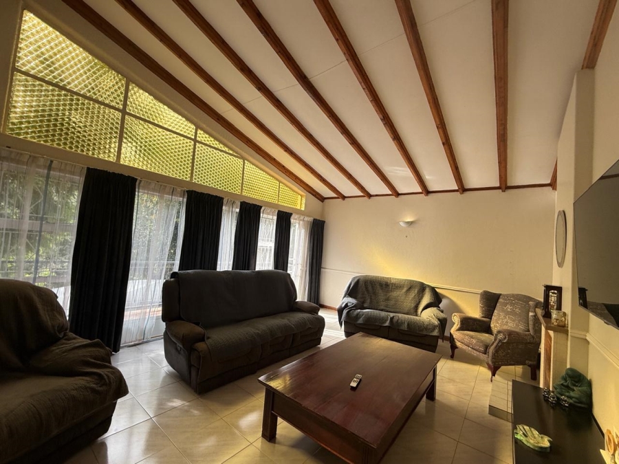 To Let 3 Bedroom Property for Rent in Honeyhills Gauteng