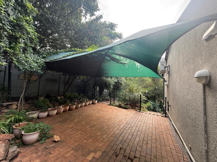 To Let 3 Bedroom Property for Rent in Honeyhills Gauteng