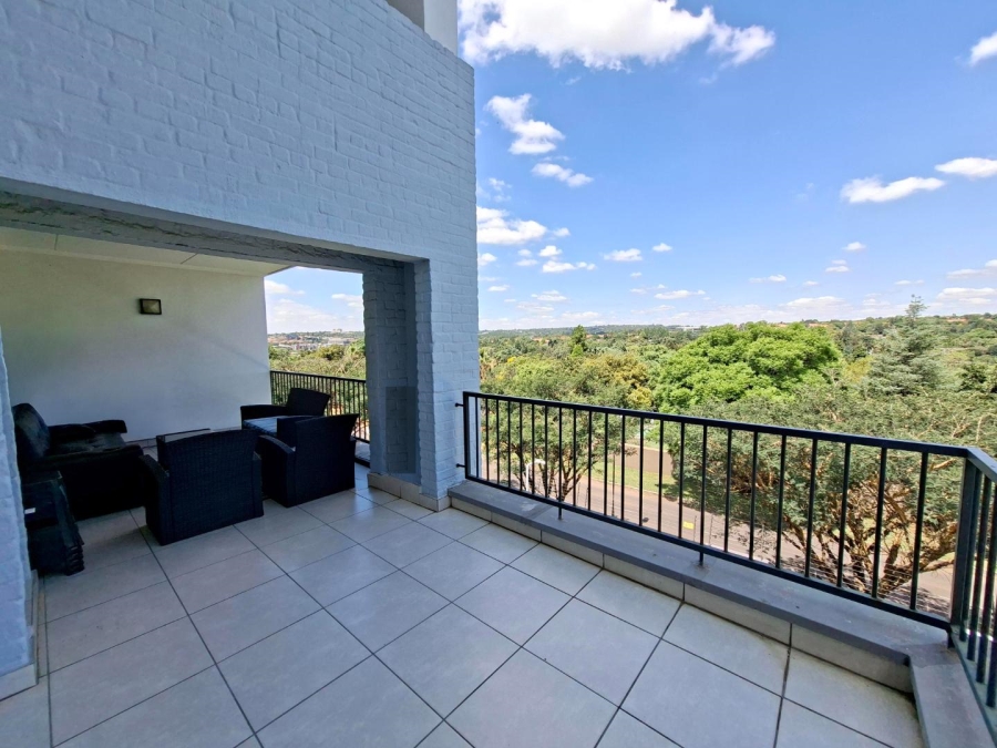 To Let 2 Bedroom Property for Rent in Petervale Gauteng