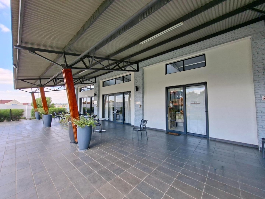 To Let 2 Bedroom Property for Rent in Petervale Gauteng