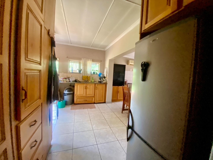 10 Bedroom Property for Sale in Magaliesmoot AH Gauteng