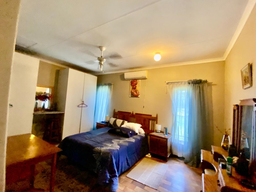 10 Bedroom Property for Sale in Magaliesmoot AH Gauteng