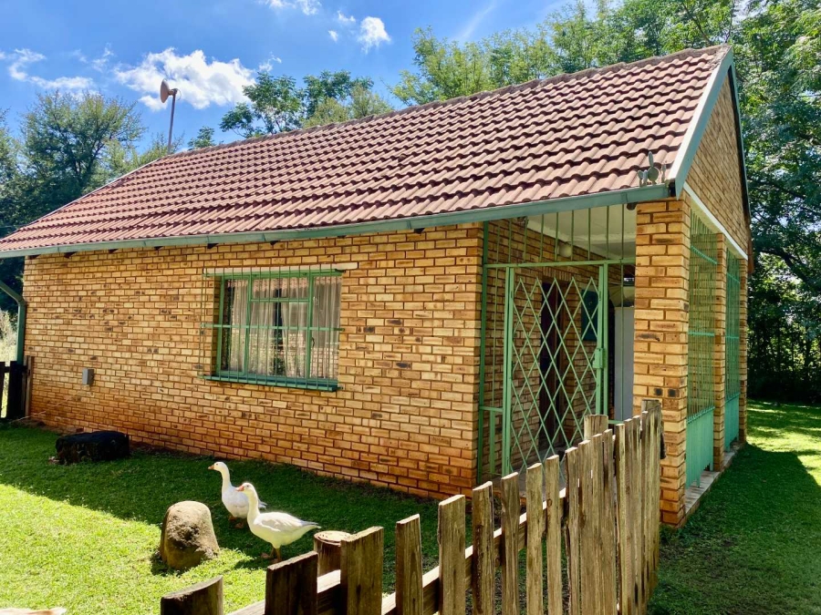 10 Bedroom Property for Sale in Magaliesmoot AH Gauteng