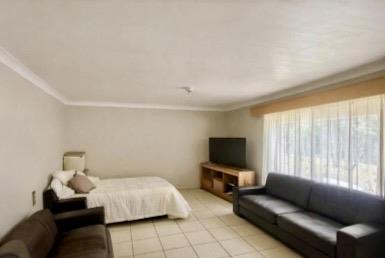 10 Bedroom Property for Sale in Magaliesmoot AH Gauteng