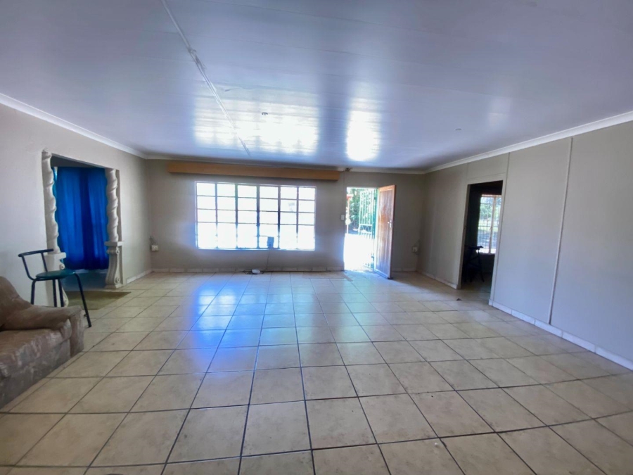 10 Bedroom Property for Sale in Magaliesmoot AH Gauteng