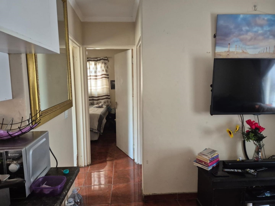 2 Bedroom Property for Sale in Clayville Gauteng