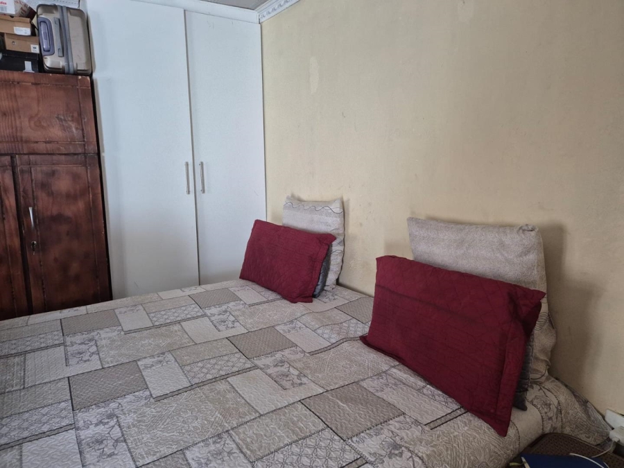 2 Bedroom Property for Sale in Clayville Gauteng