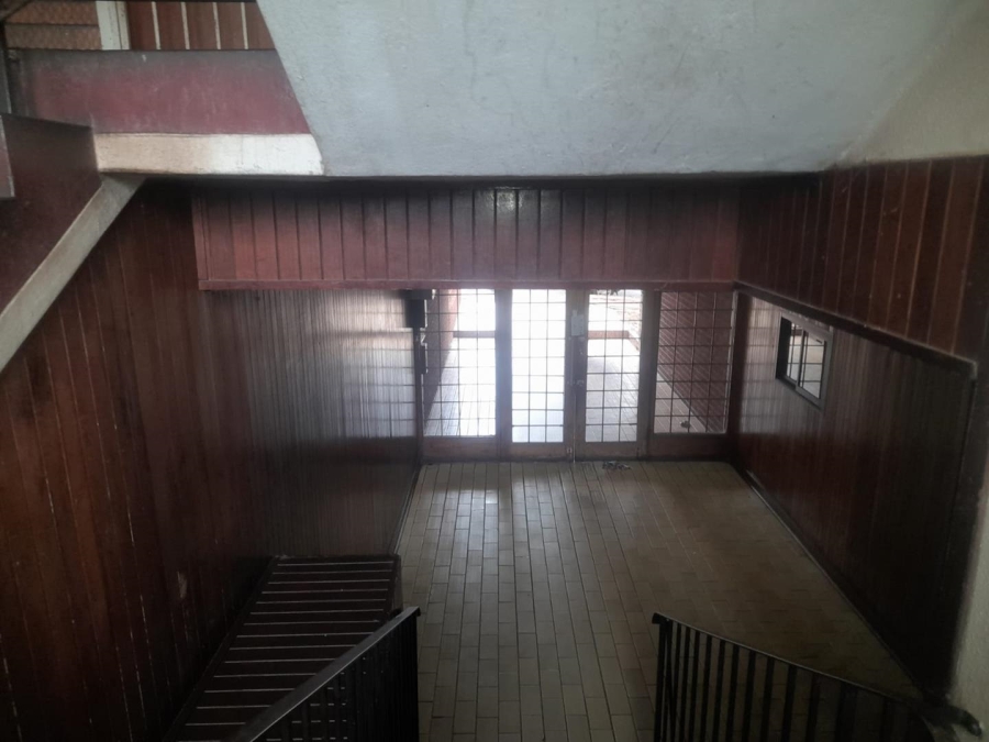 1 Bedroom Property for Sale in Yeoville Gauteng