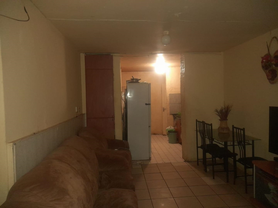 1 Bedroom Property for Sale in Yeoville Gauteng