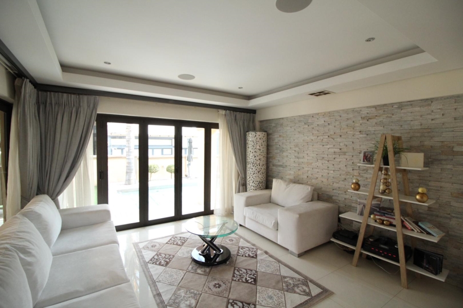 5 Bedroom Property for Sale in Blue Valley Golf Estate Gauteng