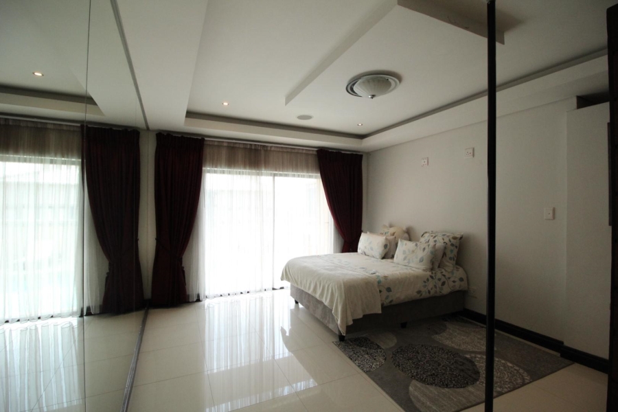 5 Bedroom Property for Sale in Blue Valley Golf Estate Gauteng