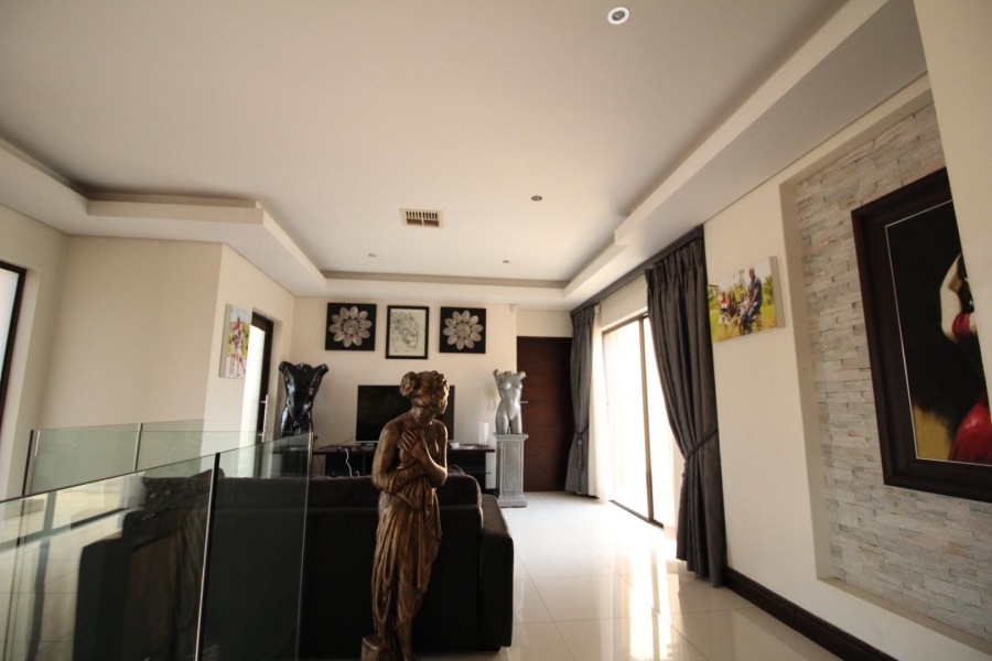 5 Bedroom Property for Sale in Blue Valley Golf Estate Gauteng