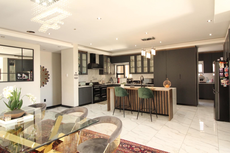 4 Bedroom Property for Sale in Blue Valley Golf Estate Gauteng