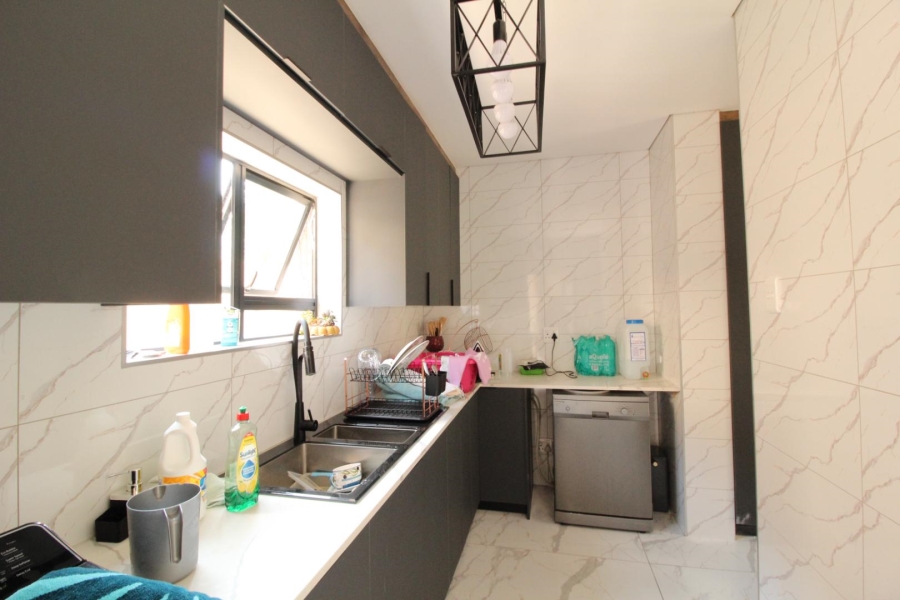 4 Bedroom Property for Sale in Blue Valley Golf Estate Gauteng