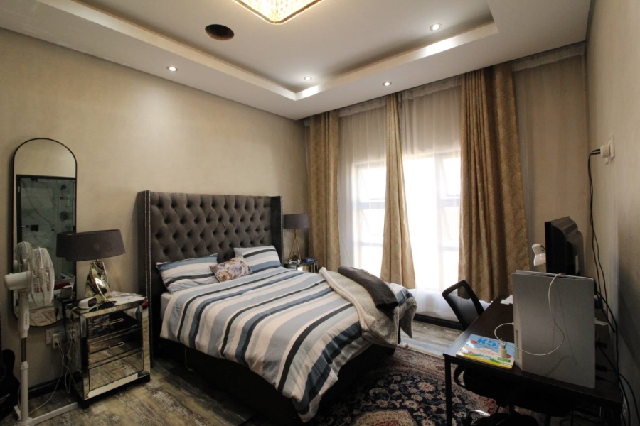 4 Bedroom Property for Sale in Blue Valley Golf Estate Gauteng