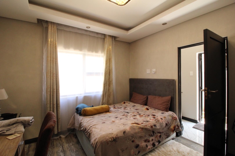 4 Bedroom Property for Sale in Blue Valley Golf Estate Gauteng