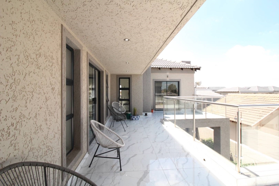 4 Bedroom Property for Sale in Blue Valley Golf Estate Gauteng