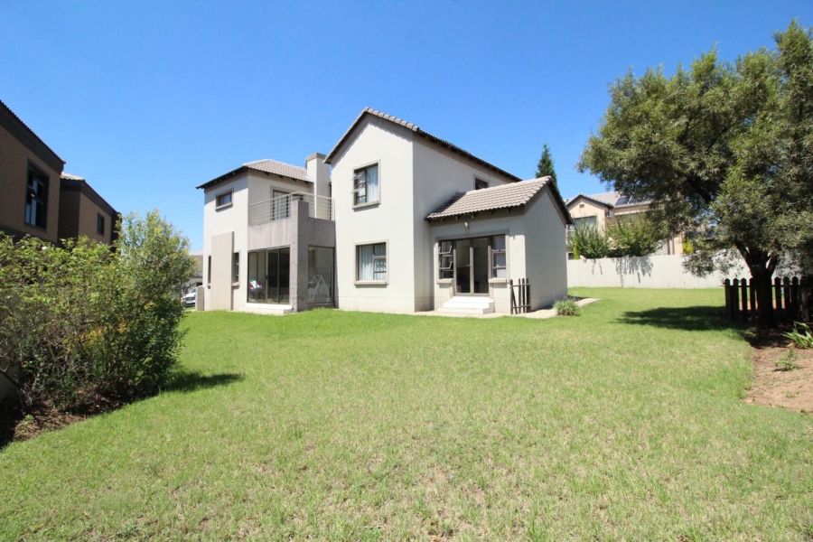 3 Bedroom Property for Sale in Blue Valley Golf Estate Gauteng