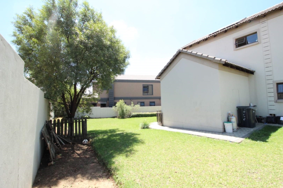 3 Bedroom Property for Sale in Blue Valley Golf Estate Gauteng