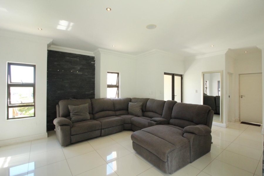 3 Bedroom Property for Sale in Blue Valley Golf Estate Gauteng