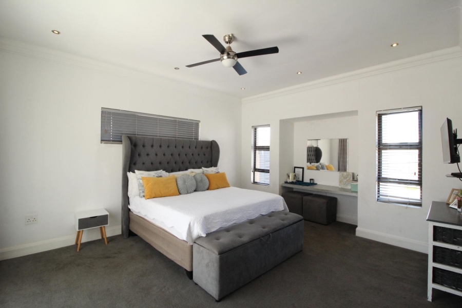 3 Bedroom Property for Sale in Blue Valley Golf Estate Gauteng