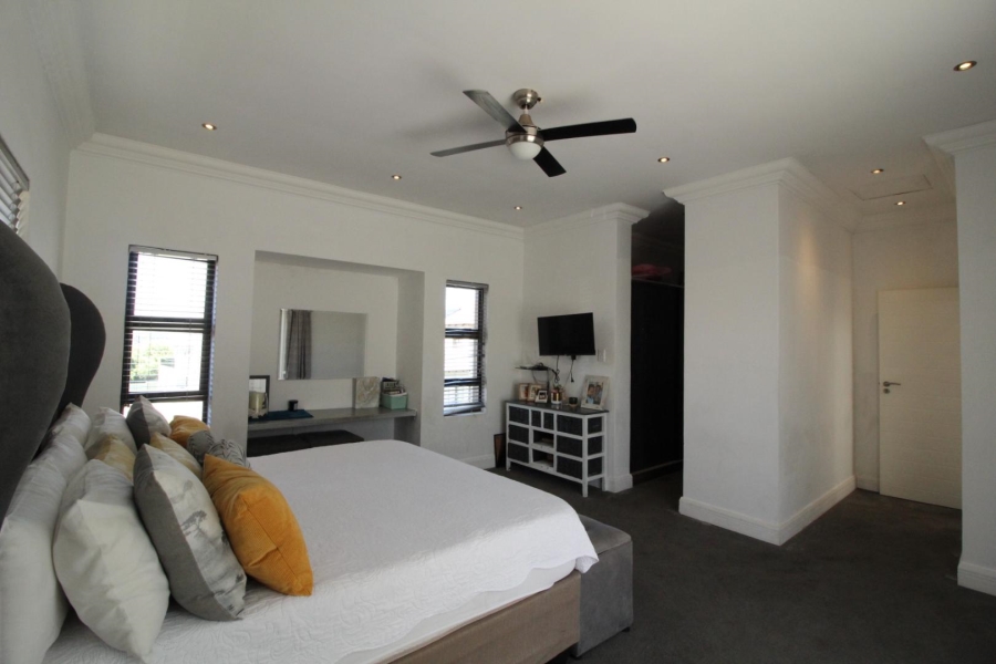 3 Bedroom Property for Sale in Blue Valley Golf Estate Gauteng