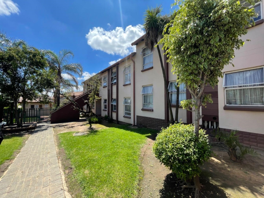 To Let 2 Bedroom Property for Rent in Norkem Park Gauteng