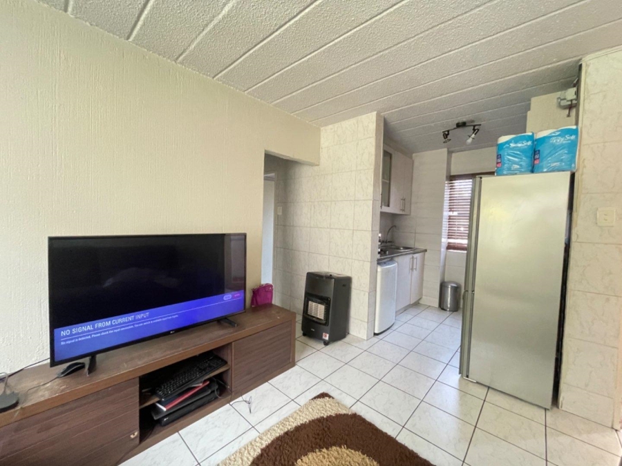 To Let 2 Bedroom Property for Rent in Norkem Park Gauteng