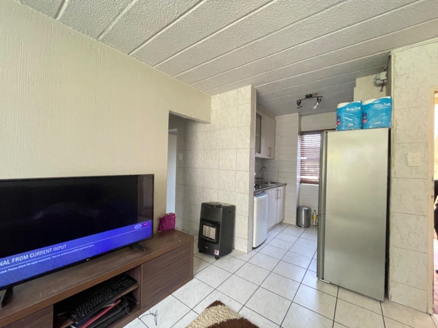 To Let 2 Bedroom Property for Rent in Norkem Park Gauteng