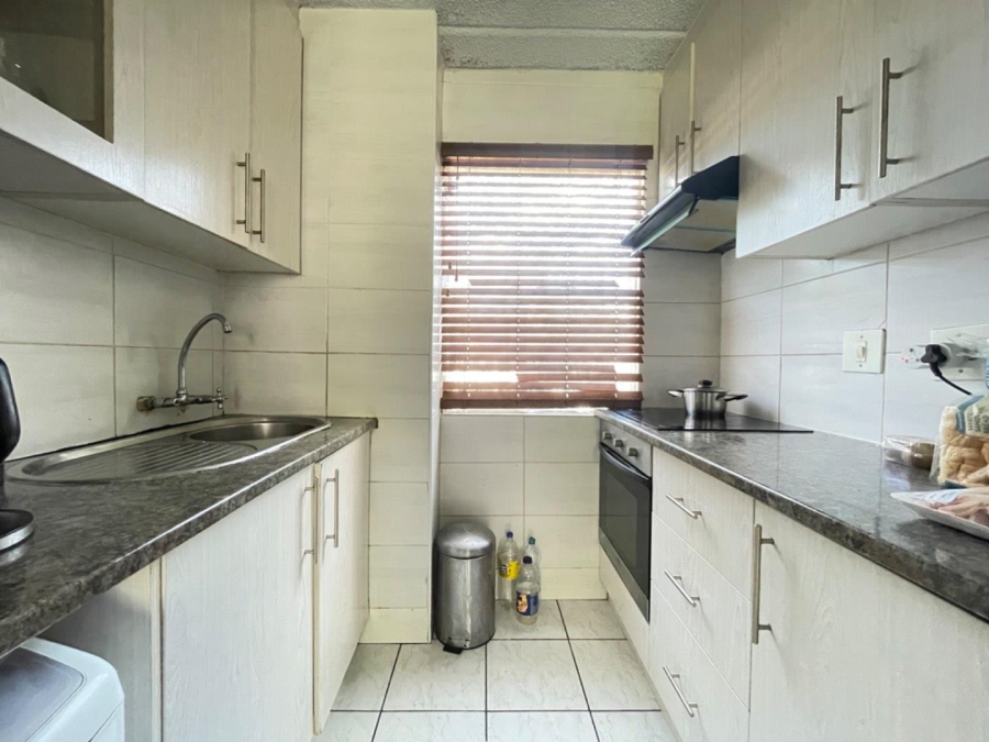 To Let 2 Bedroom Property for Rent in Norkem Park Gauteng
