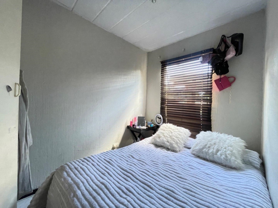 To Let 2 Bedroom Property for Rent in Norkem Park Gauteng