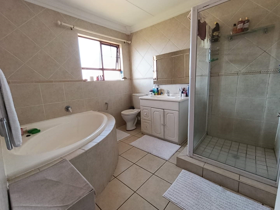 3 Bedroom Property for Sale in Meyersdal Gauteng