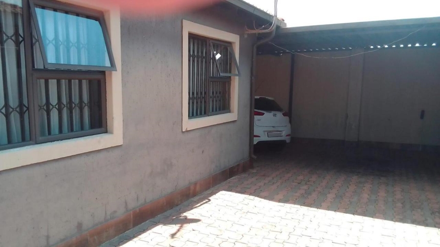 3 Bedroom Property for Sale in Alveda Park Gauteng
