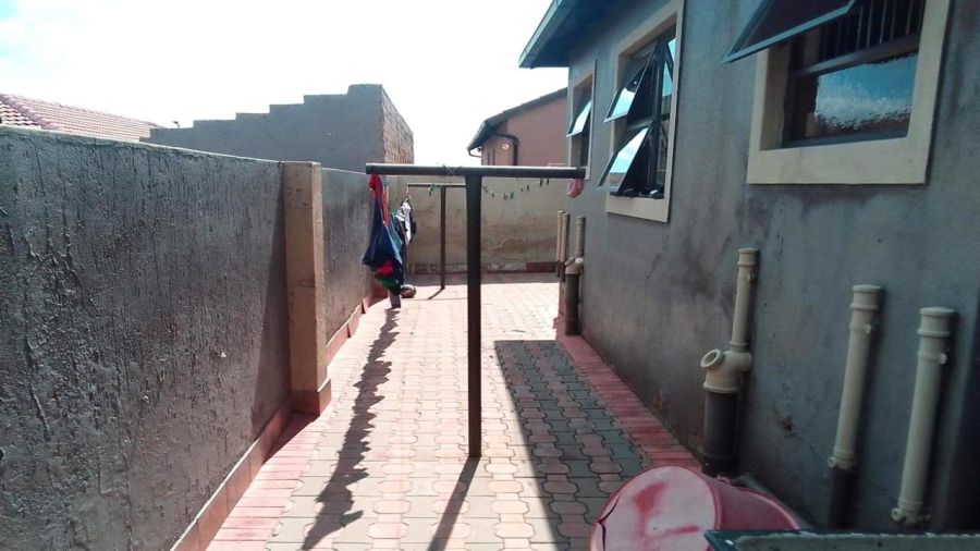 3 Bedroom Property for Sale in Alveda Park Gauteng