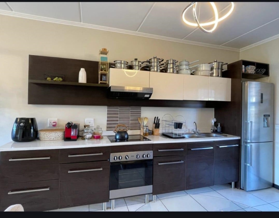 2 Bedroom Property for Sale in Bassonia Gauteng