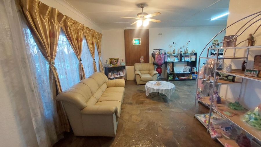 To Let commercial Property for Rent in Dinwiddie Gauteng