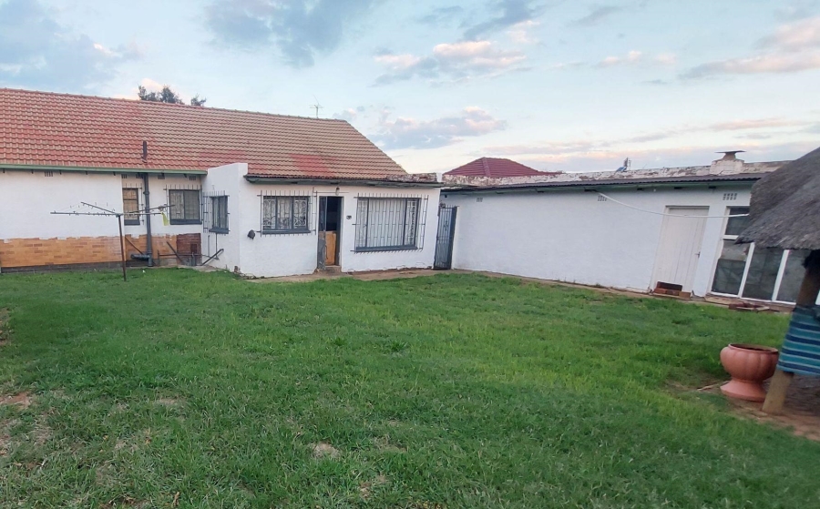 To Let commercial Property for Rent in Dinwiddie Gauteng