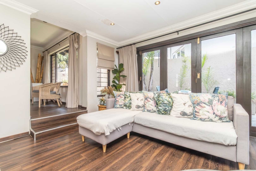 4 Bedroom Property for Sale in Hurlingham Manor Gauteng