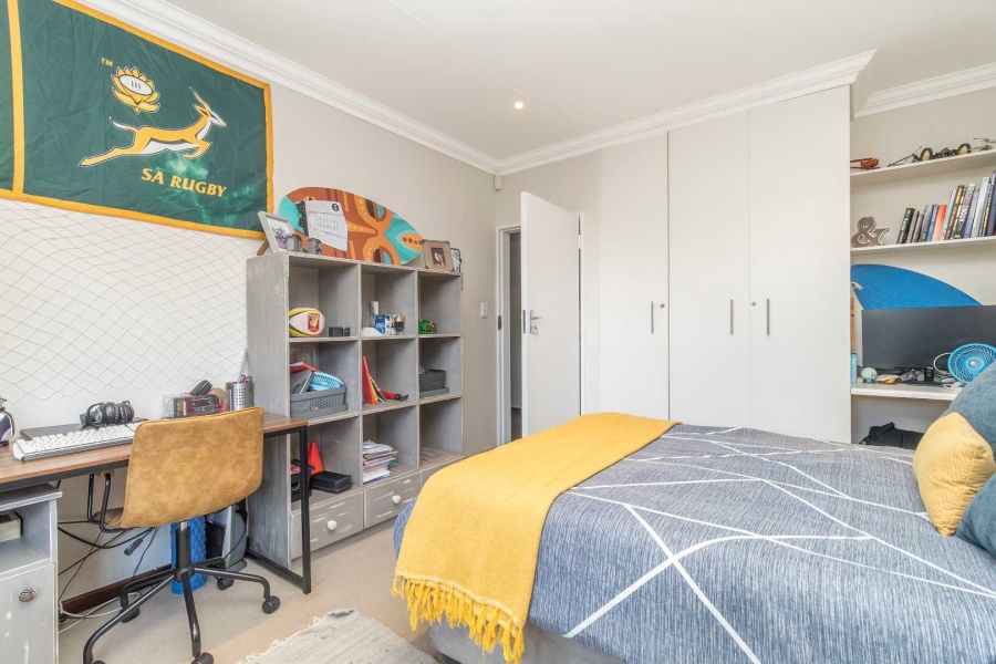 4 Bedroom Property for Sale in Hurlingham Manor Gauteng