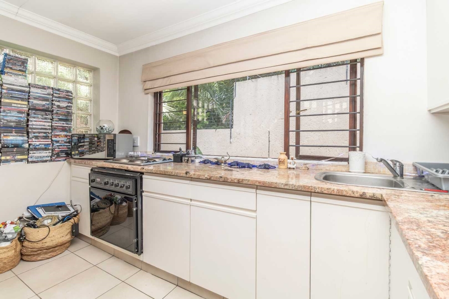 4 Bedroom Property for Sale in Hurlingham Manor Gauteng