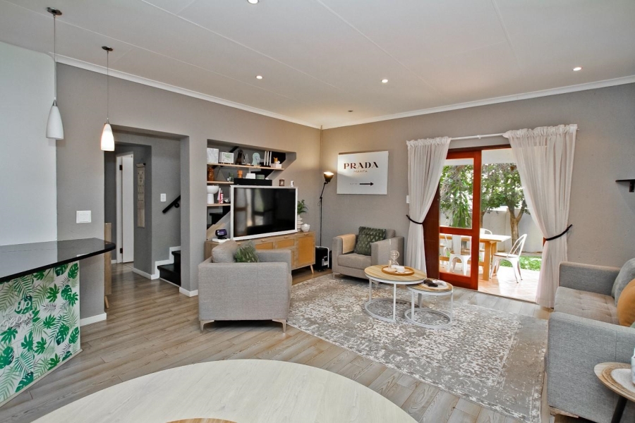 2 Bedroom Property for Sale in Douglasdale Gauteng