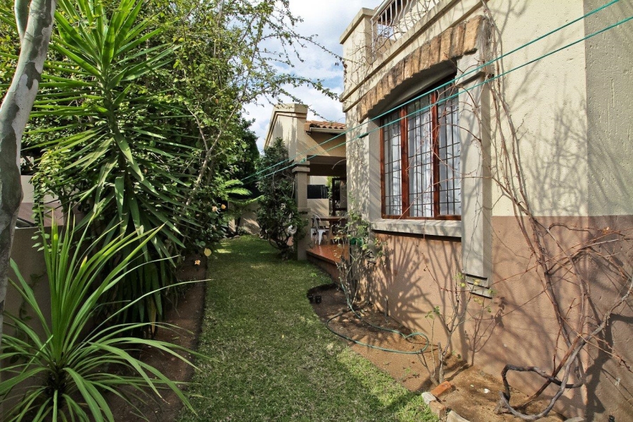 2 Bedroom Property for Sale in Douglasdale Gauteng