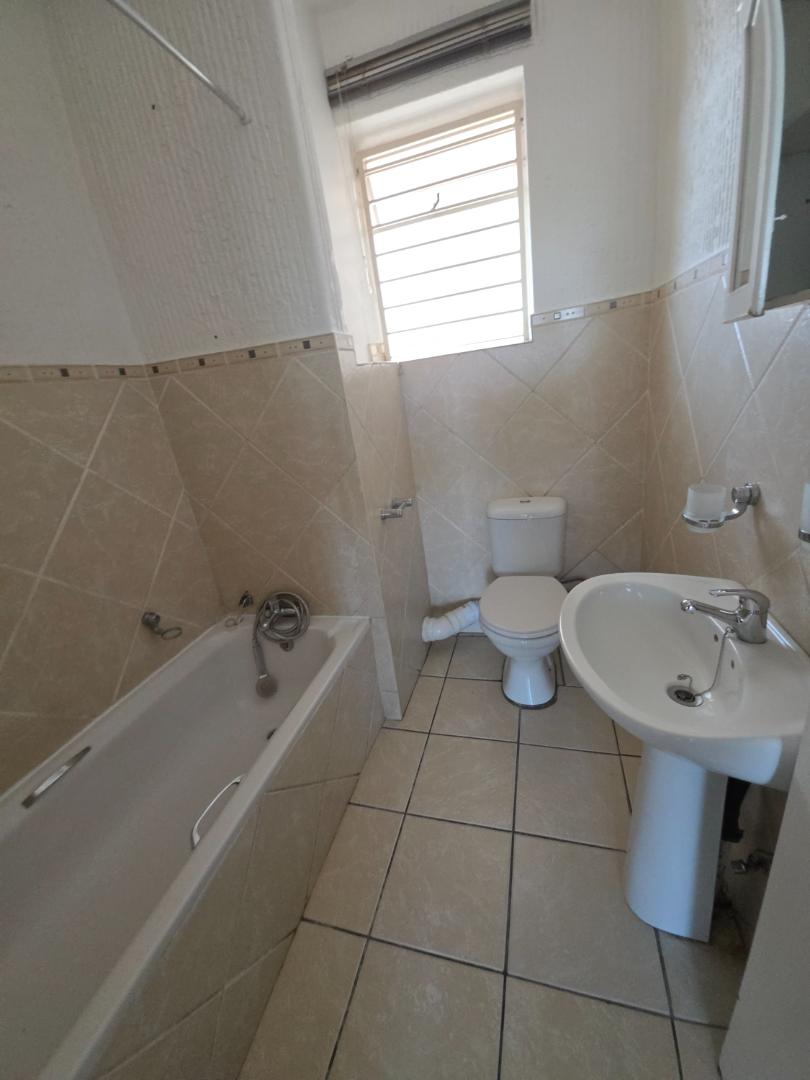 3 Bedroom Property for Sale in Bramley Park Gauteng