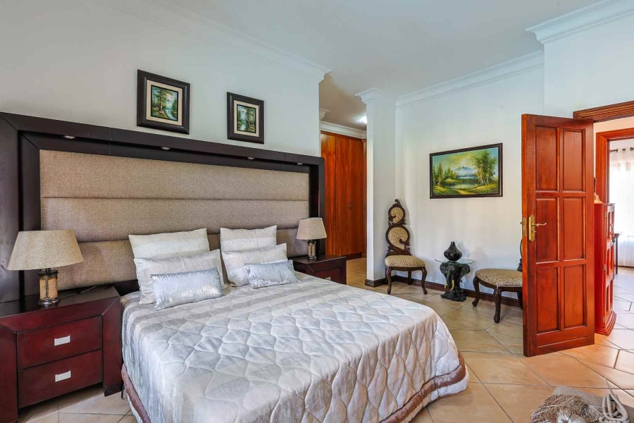 To Let 4 Bedroom Property for Rent in Silver Lakes Golf Estate Gauteng