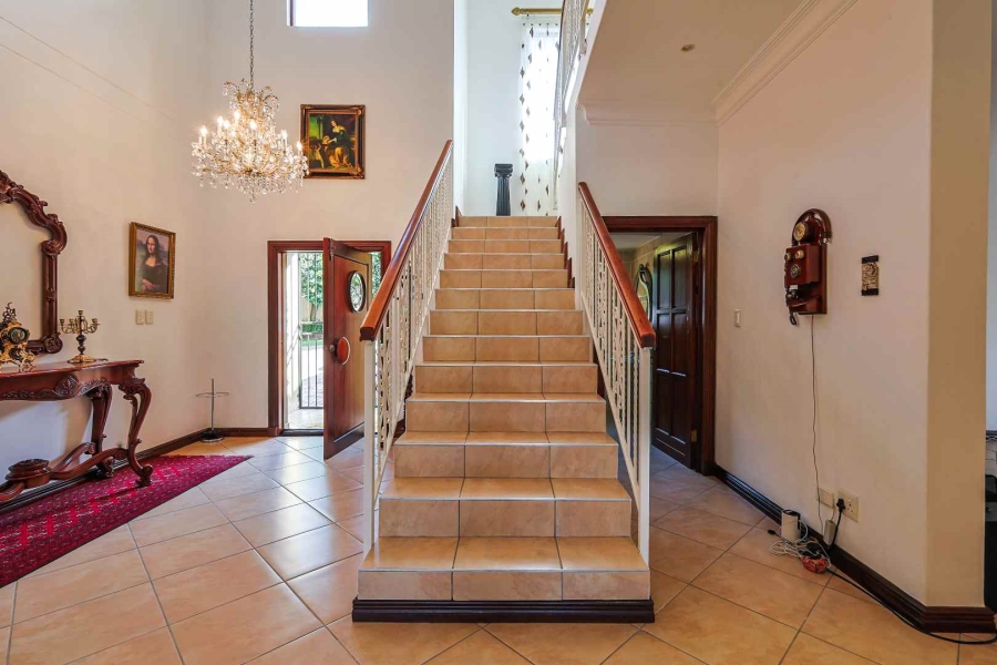 To Let 4 Bedroom Property for Rent in Silver Lakes Golf Estate Gauteng