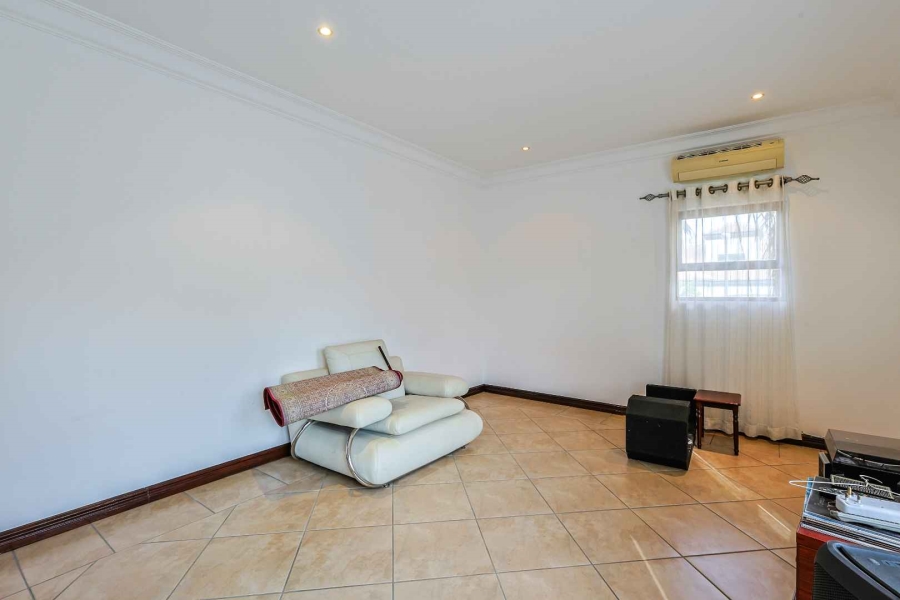To Let 4 Bedroom Property for Rent in Silver Lakes Golf Estate Gauteng