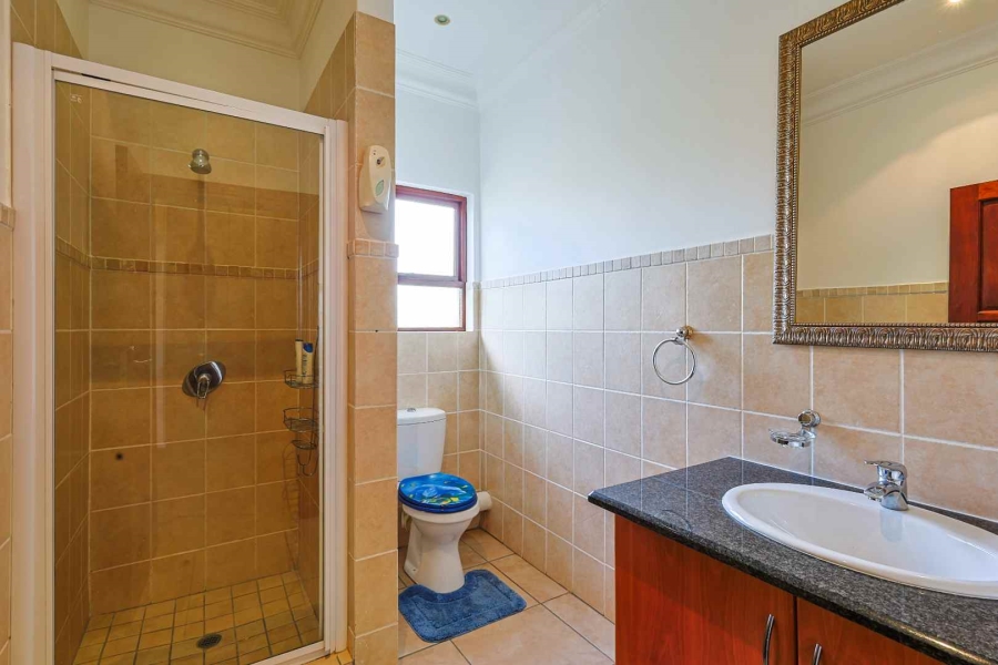 To Let 4 Bedroom Property for Rent in Silver Lakes Golf Estate Gauteng