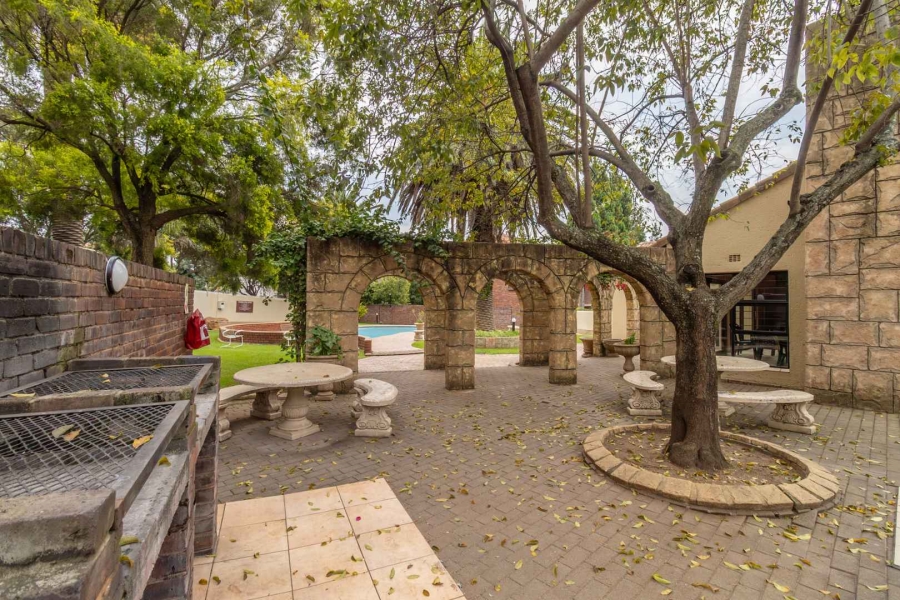 To Let 2 Bedroom Property for Rent in Paulshof Gauteng